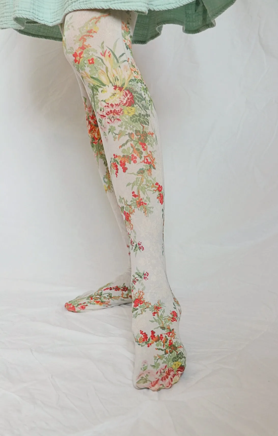 Antique Flowers Printed Art Tights