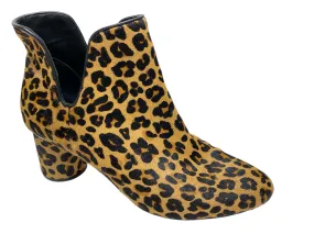 Boots Ankle Heels By Chicos In Animal Print, Size: 9