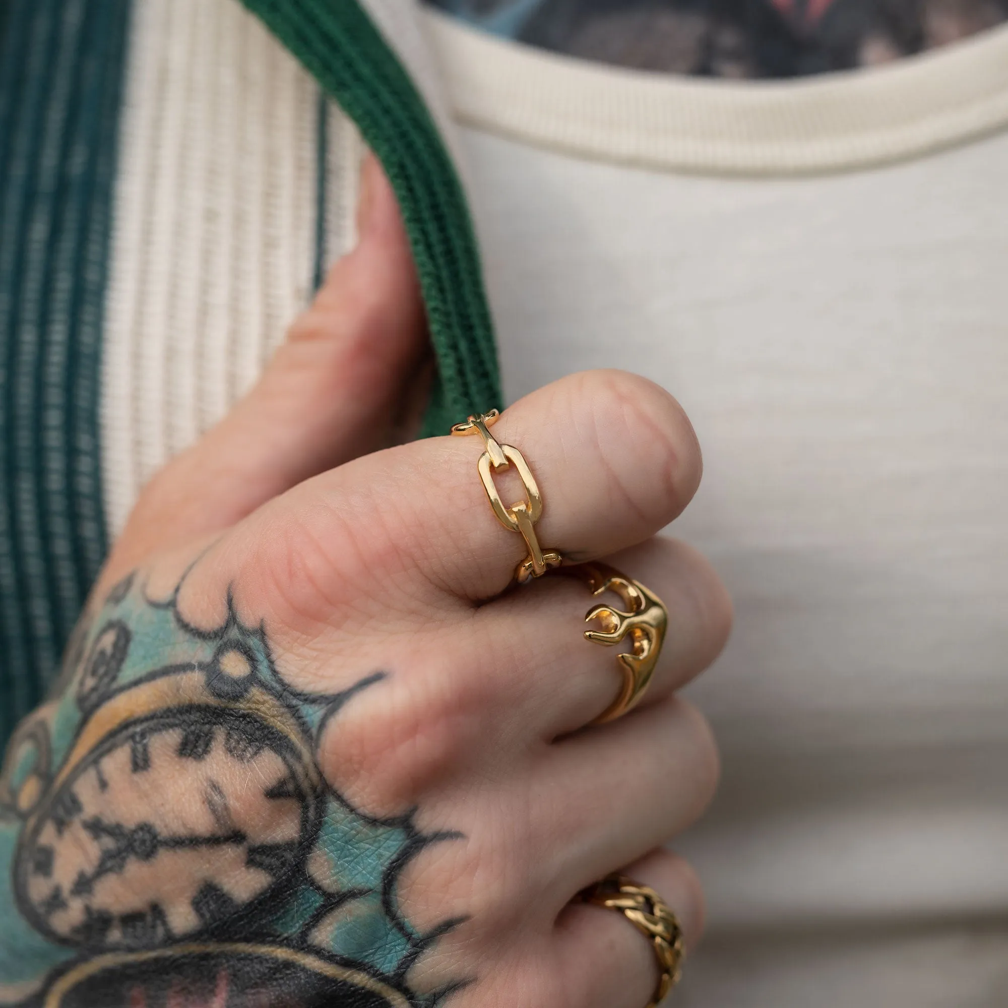 Chained Ring (Gold)