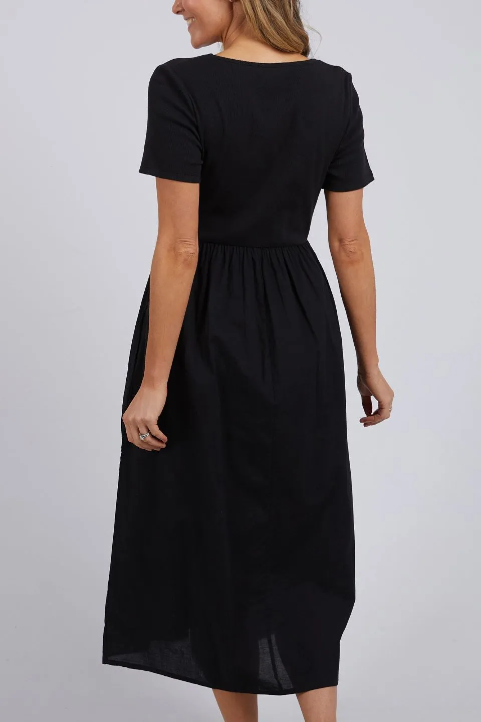 Ella Black SS Midi Dress