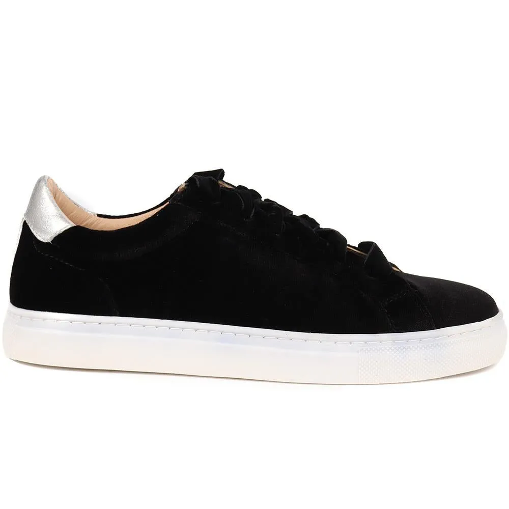 Ellena Lace-Up Trainers - ELLENA / 324 283