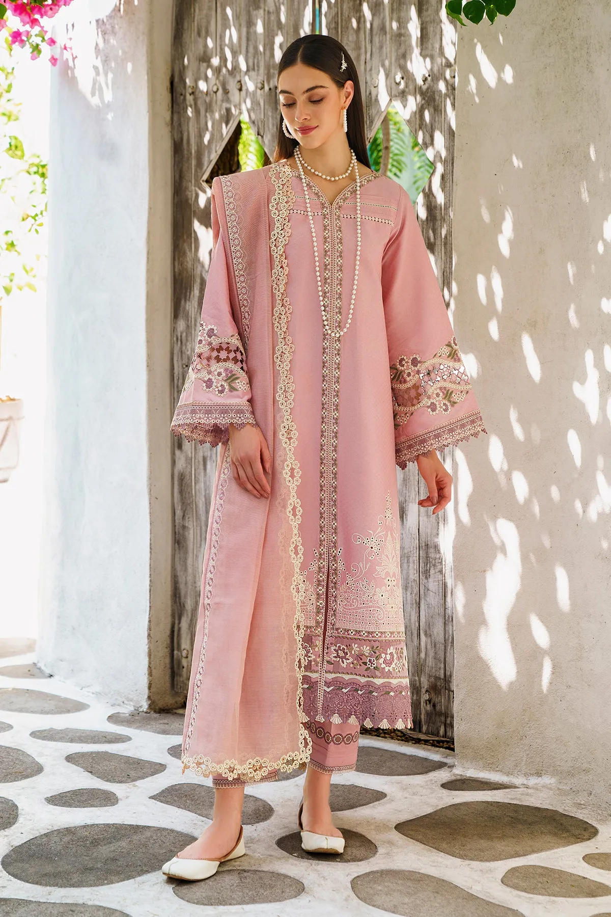 EMBROIDERED JACQUARD LAWN UF-561