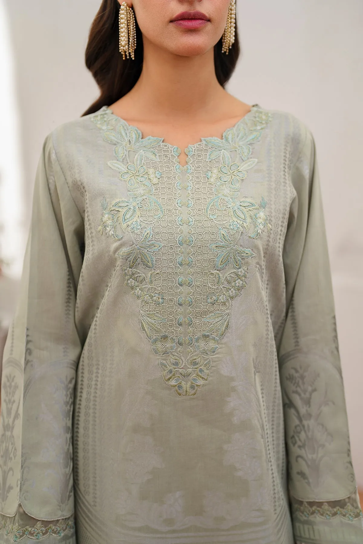 EMBROIDERED JACQUARD LAWN UF-635