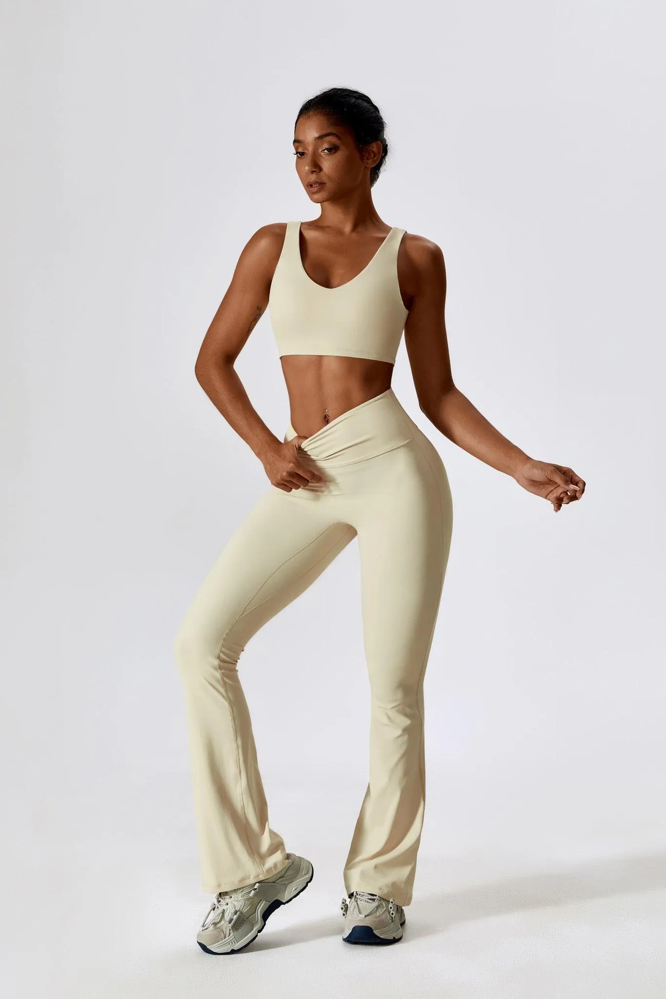 Haven Minimalistic Sports Bra - Cream