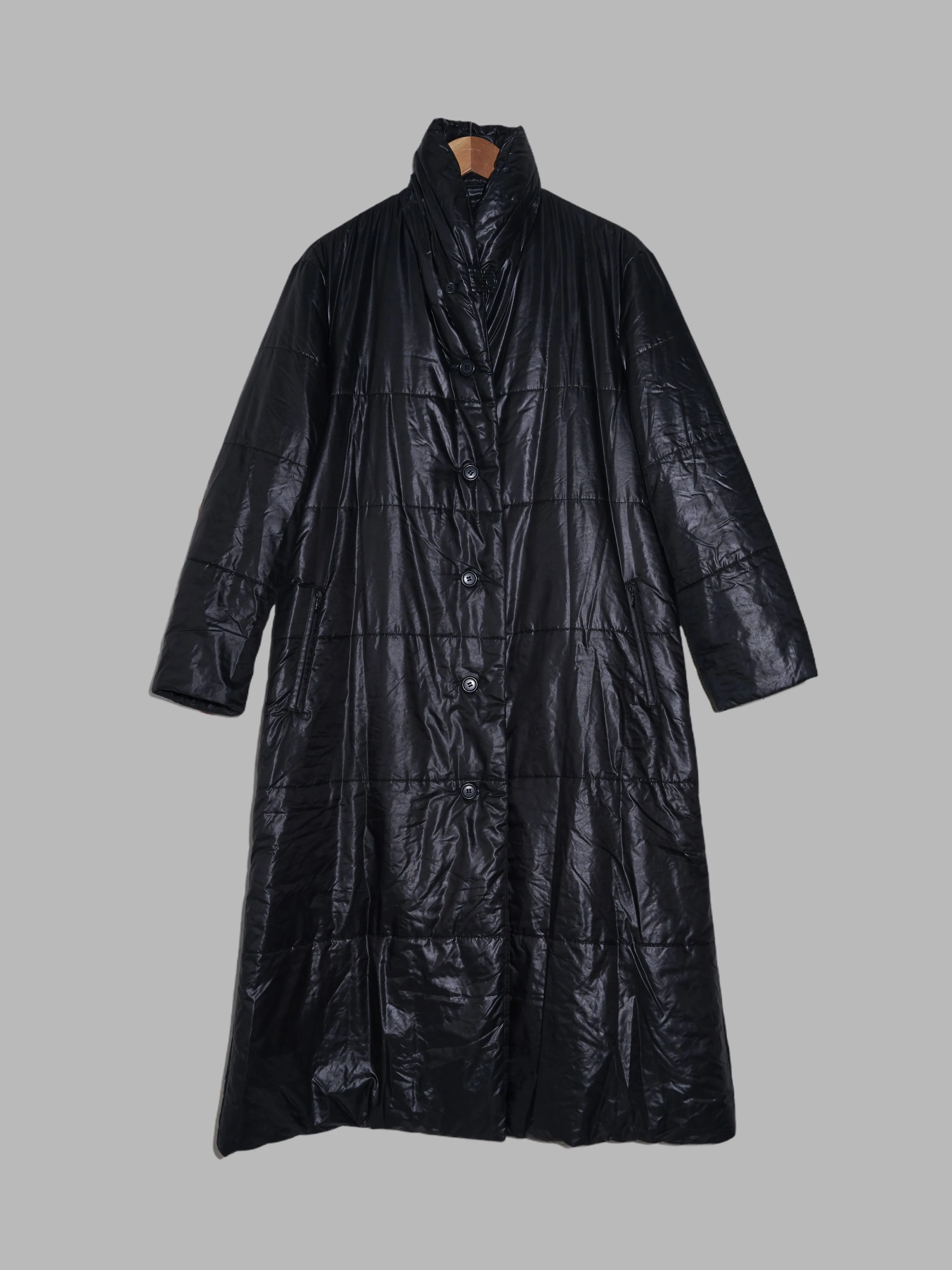 Issey Miyake FETE black vinyl-y polyester shawl collar puffer coat - size 3 L M