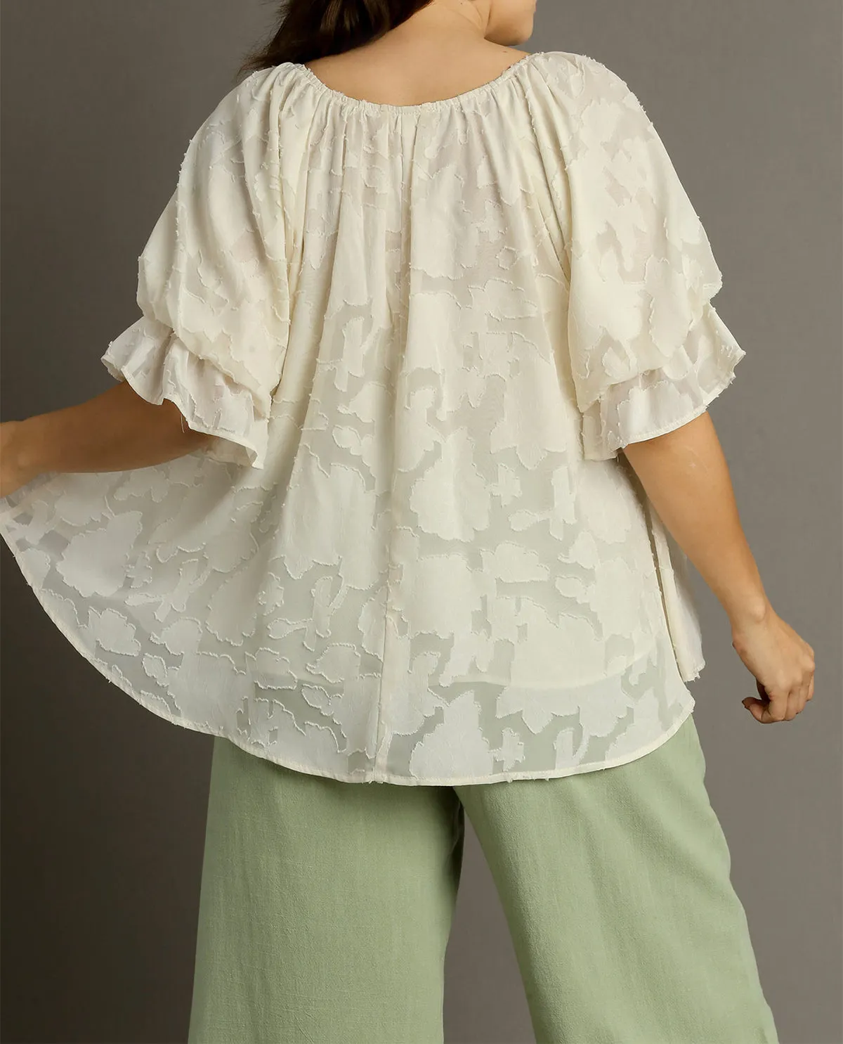 PLUS Jacquard Lace Bubble Sleeve Top