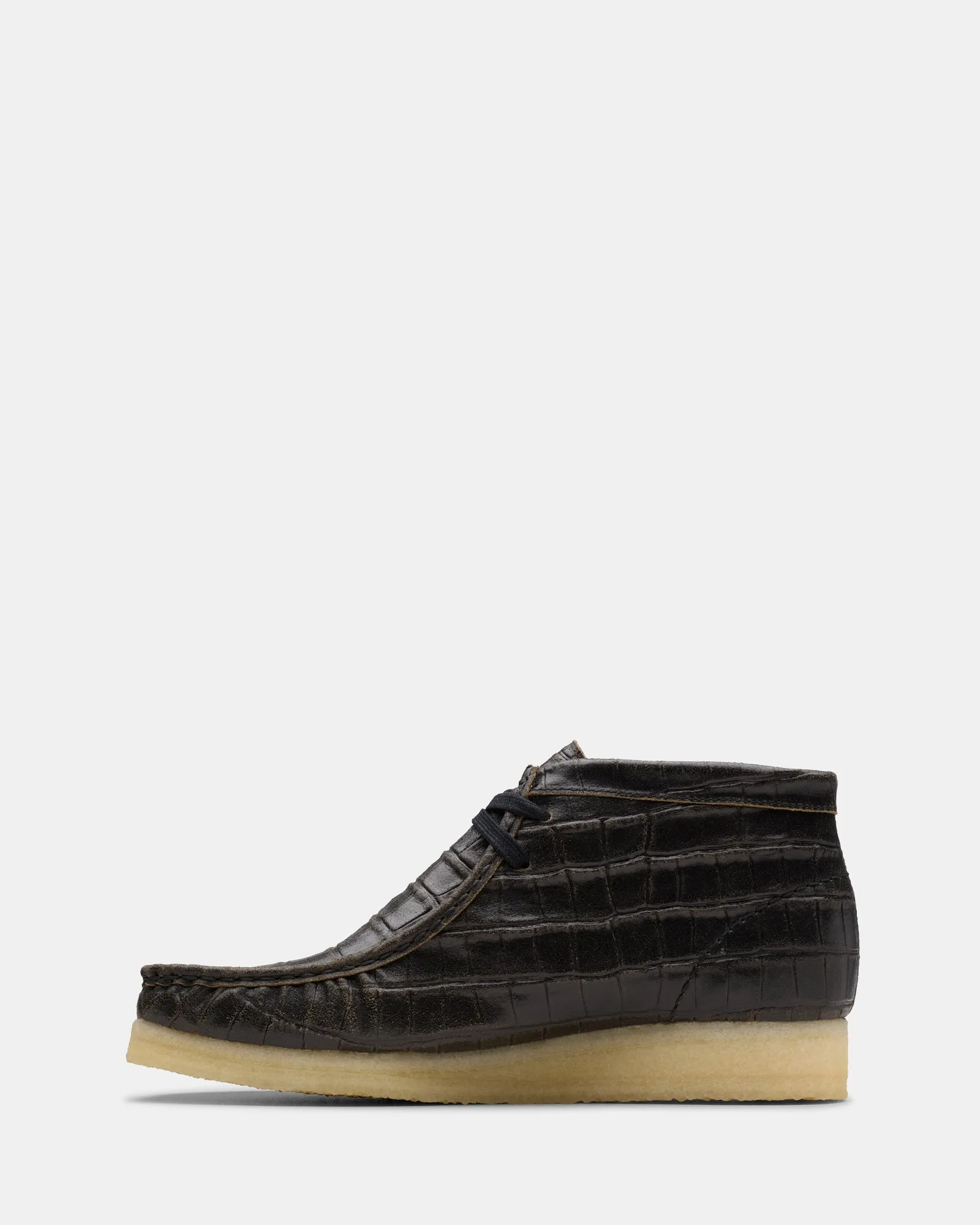 Wallabee Boot. (W) Blkcroc Distress